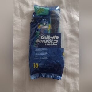 ☑️Bundle Gillette Sensor Plus 2 Disposable Razors Blue- Women's Bic Silky Touchy